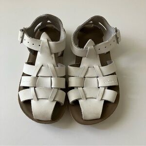 Sun San Salt Water Shark sandals. White leather. Size 9. Like new condition.